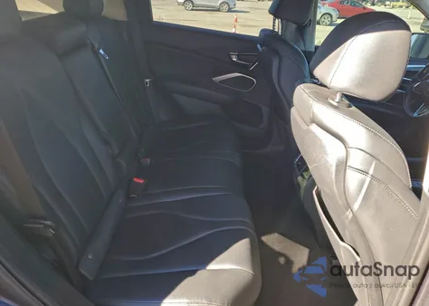 2020 Acura Rdx z USA, uszkodzony, nr VIN 5J8TC2H3XLL000400